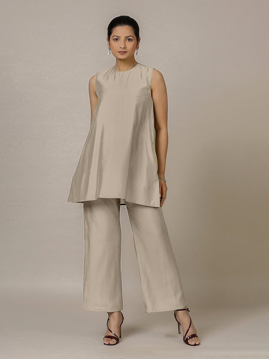 Sana x Rozaana Kurta, in Grey Viscose, featuring sleeveless and jewel neckline, made for daily & work (view 8).