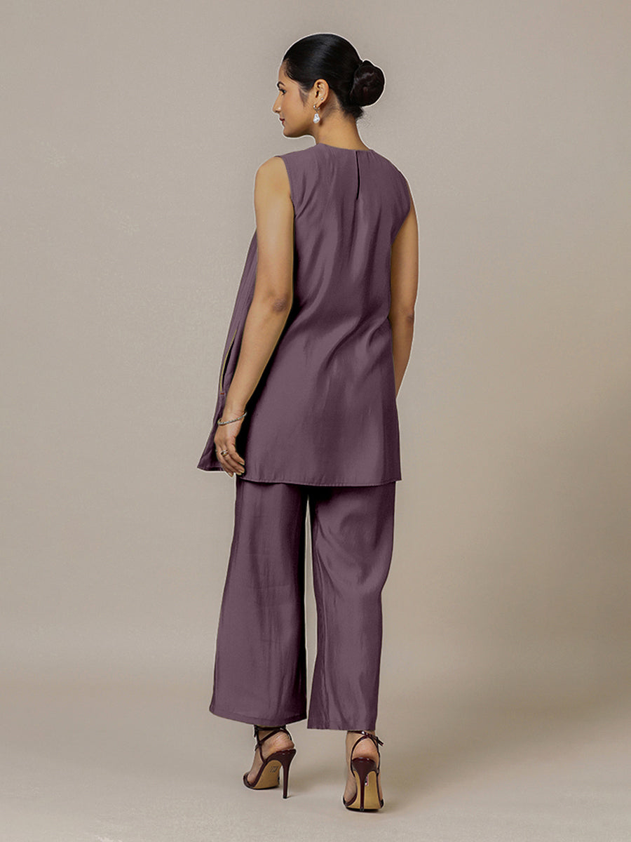 Sana x Rozaana Kurta, in Purple Viscose, featuring sleeveless and jewel neckline, made for daily & work (view 2).