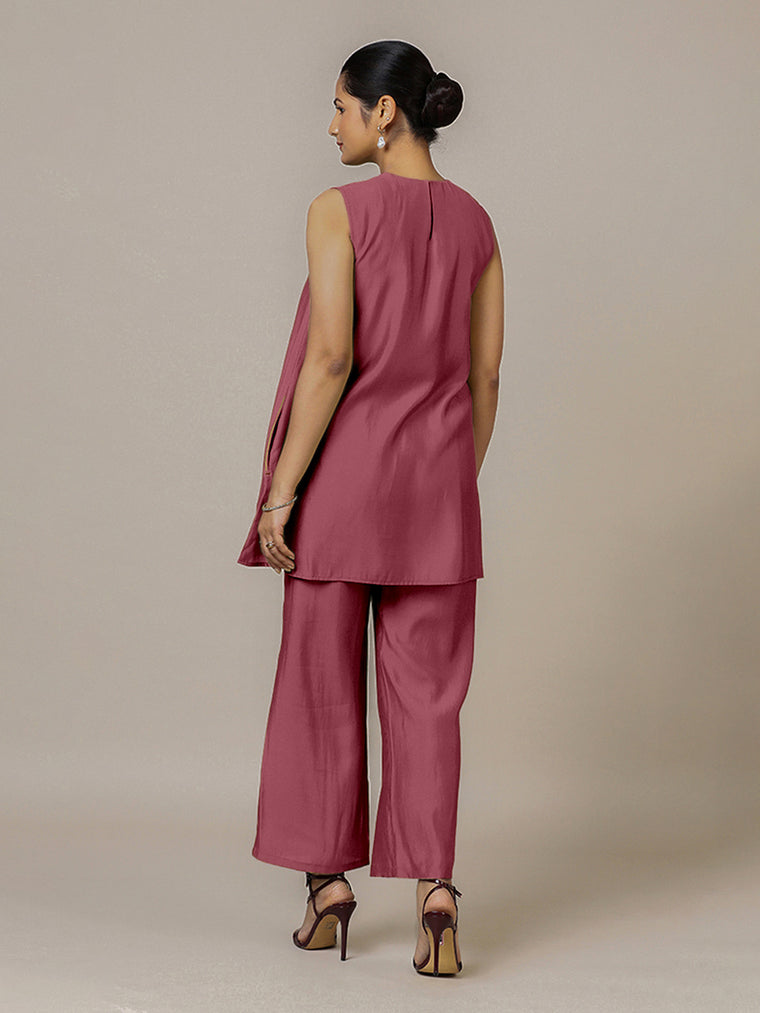 Sana x Rozaana Kurta, in Pink Viscose, featuring sleeveless and jewel neckline, made for daily & work (view 2).
