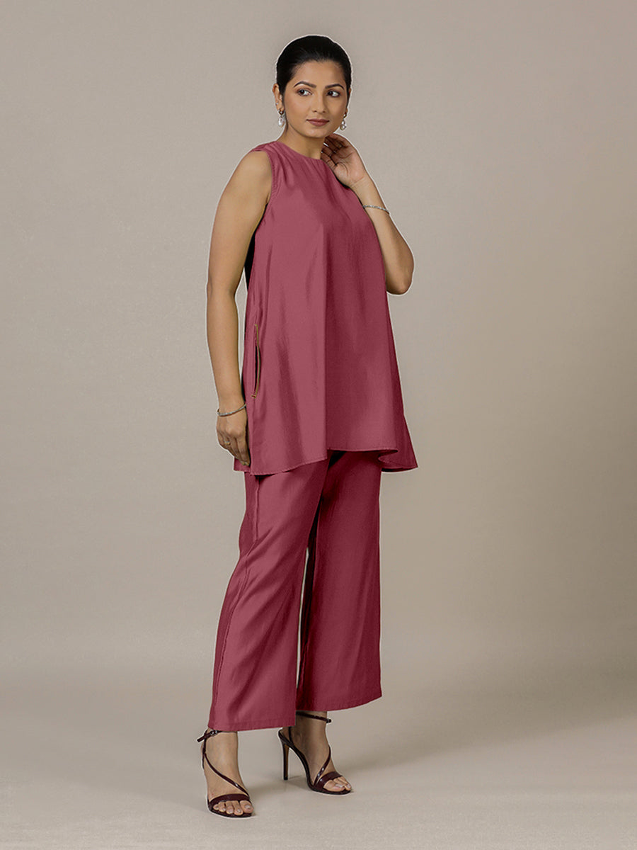 Sana x Rozaana Kurta, in Pink Viscose, featuring sleeveless and jewel neckline, made for daily & work (view 7).