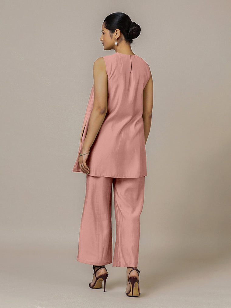 Sana x Rozaana Kurta, in Pink Viscose, featuring sleeveless and jewel neckline, made for daily & work (view 2).