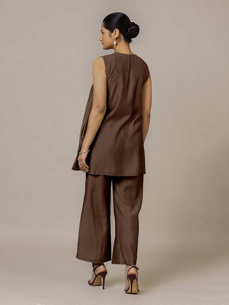 Sana x Rozaana Kurta, in Brown Viscose, featuring sleeveless and jewel neckline, made for daily & work (view 2).
