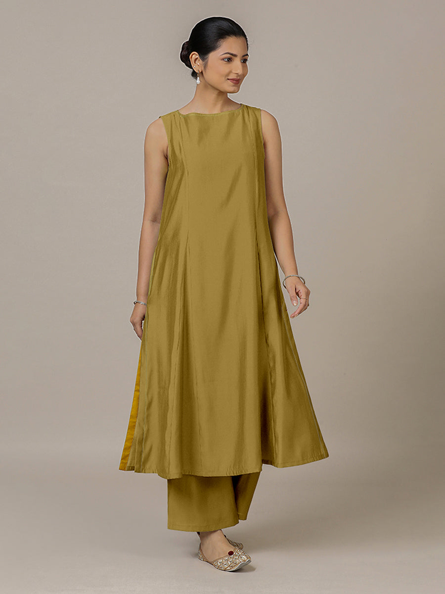 Sarah x Rozaana Kurta, in Yellow Viscose, featuring sleeveless and boat neckline, made for daily & work (view 7).