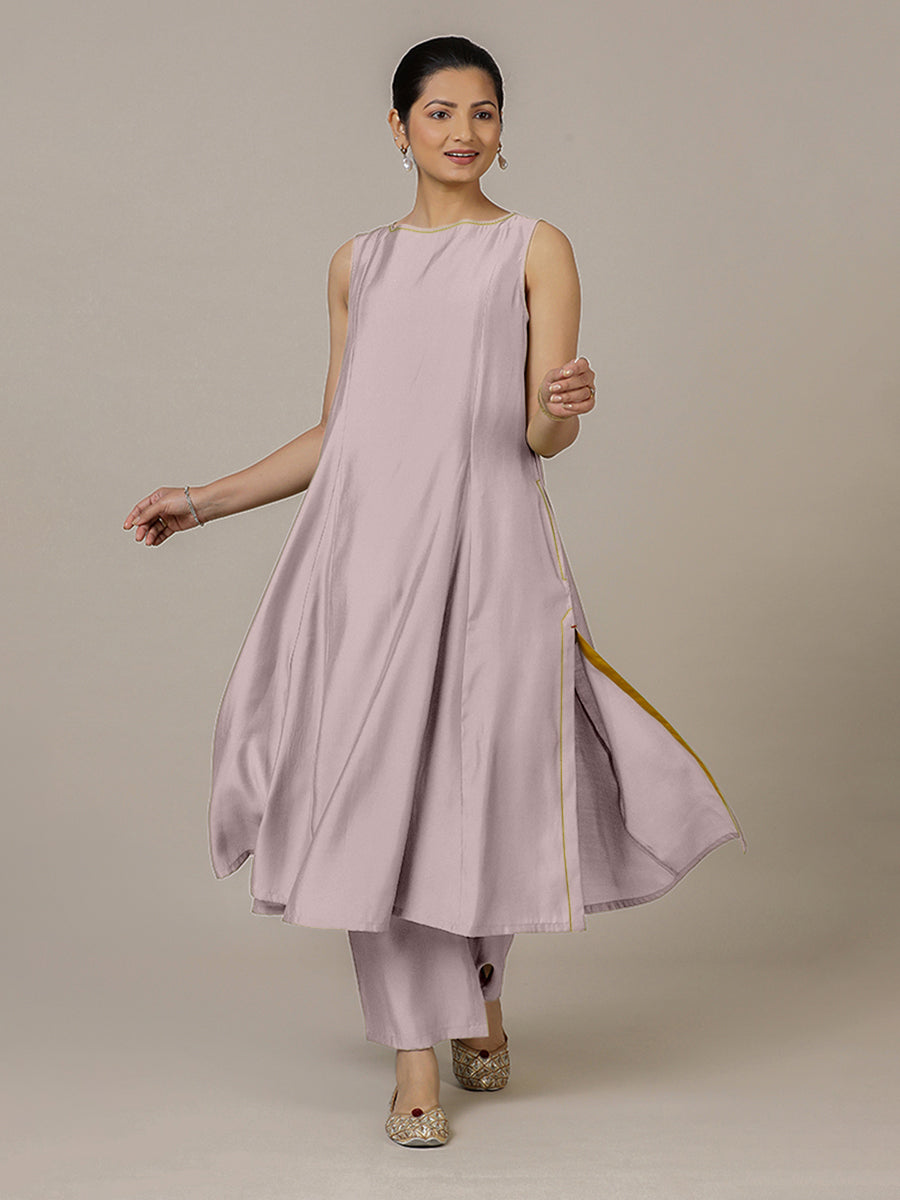 Sarah x Rozaana Kurta, in Purple Viscose, featuring sleeveless and boat neckline, made for daily & work (view 5).