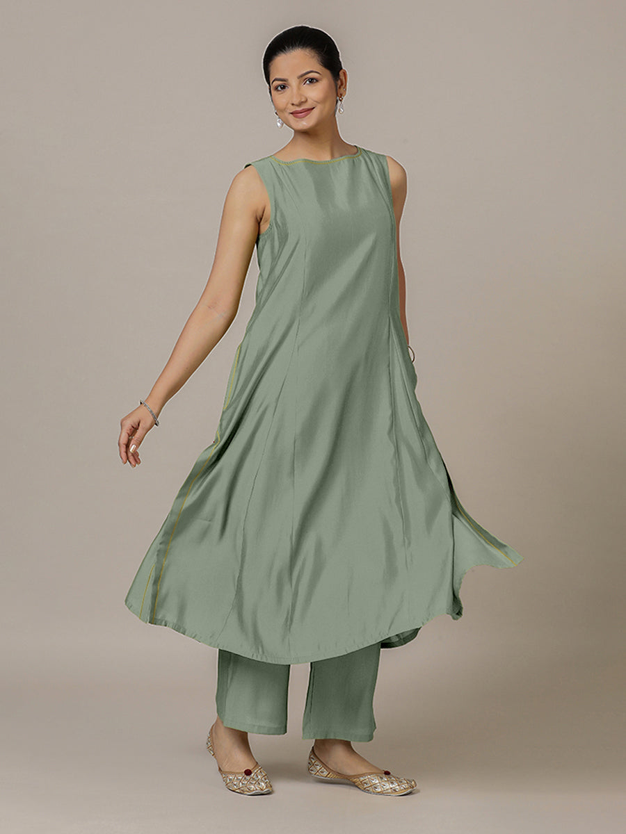 Sarah x Rozaana Kurta, in Green Viscose, featuring sleeveless and boat neckline, made for daily & work.