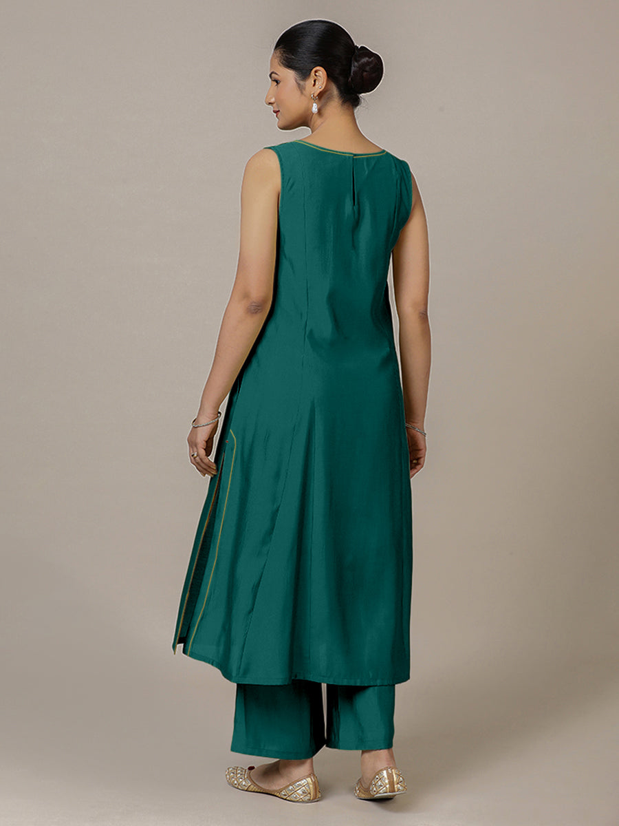 Sarah x Rozaana Kurta, in Green Viscose, featuring sleeveless and boat neckline, made for daily & work (view 2).