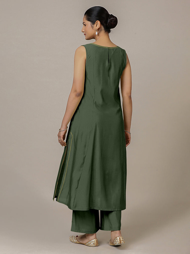 Sarah x Rozaana Kurta, in Green Viscose, featuring sleeveless and boat neckline, made for daily & work (view 2).