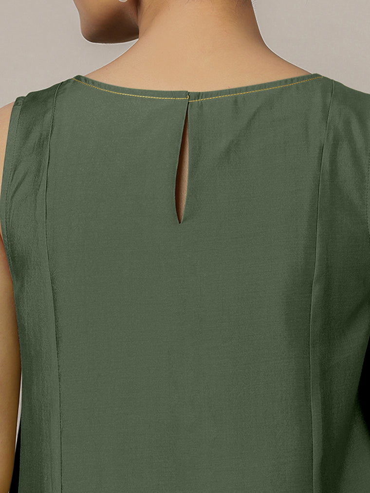 Sarah x Rozaana Kurta, in Green Viscose, featuring sleeveless and boat neckline, made for daily & work (view 3).