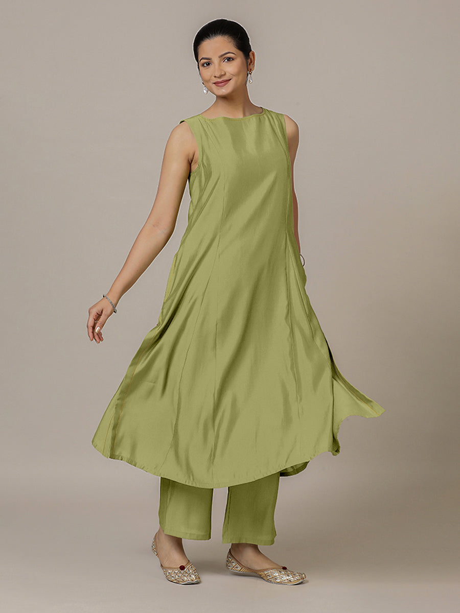 Sarah x Rozaana Kurta, in Green Viscose, featuring sleeveless and boat neckline, made for daily & work (view 6).