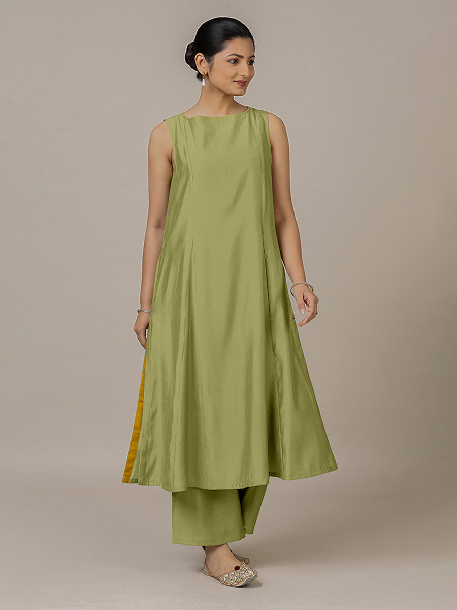 Sarah x Rozaana Kurta, in Green Viscose, featuring sleeveless and boat neckline, made for daily & work (view 7).