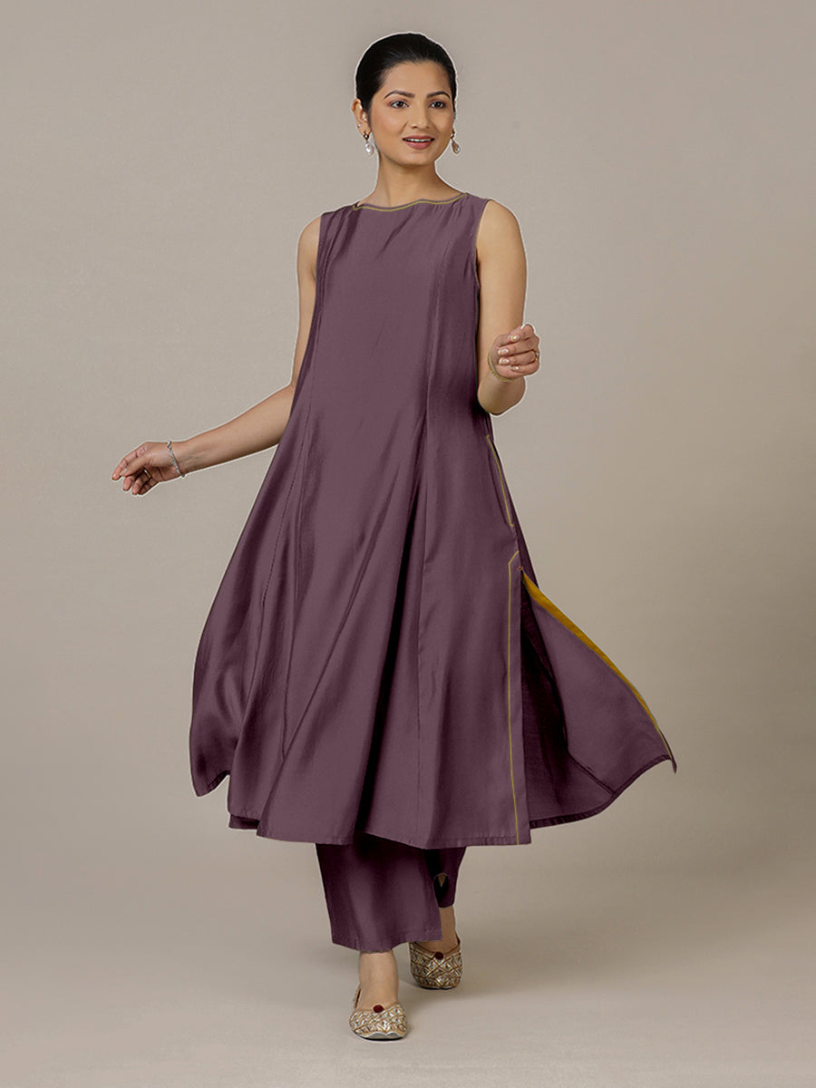 Sarah x Rozaana Kurta, in Purple Viscose, featuring sleeveless and boat neckline, made for daily & work (view 5).