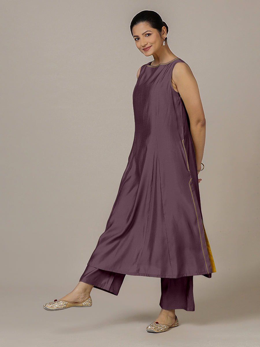 Sarah x Rozaana Kurta, in Purple Viscose, featuring sleeveless and boat neckline, made for daily & work (view 6).