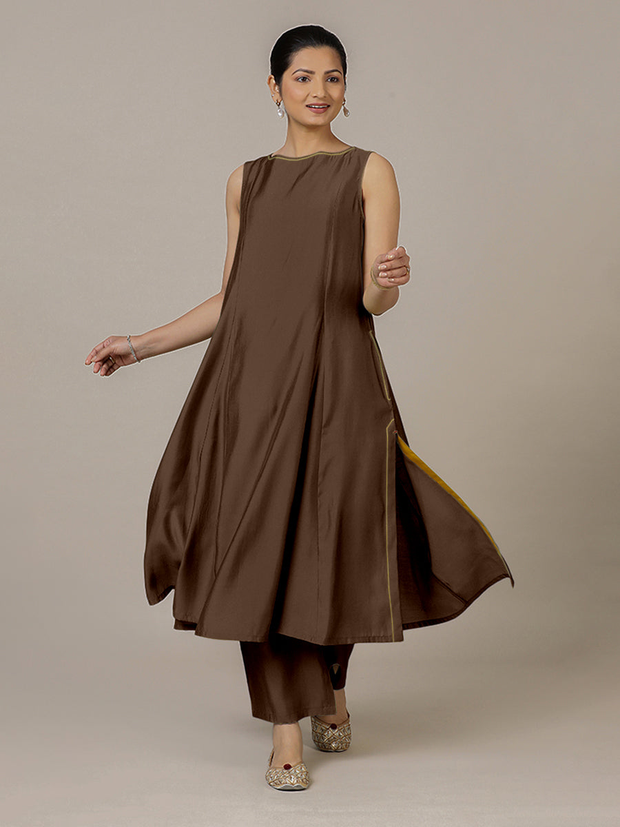 Sarah x Rozaana Kurta, in Brown Viscose, featuring sleeveless and boat neckline, made for daily & work (view 5).