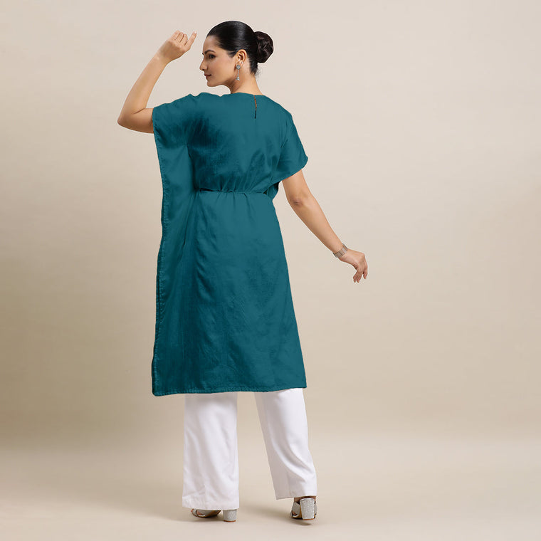 Siya x Rozaana Kurta, in Green Viscose, featuring elbow sleeves and v-neckline, made for daily & work (view 2).