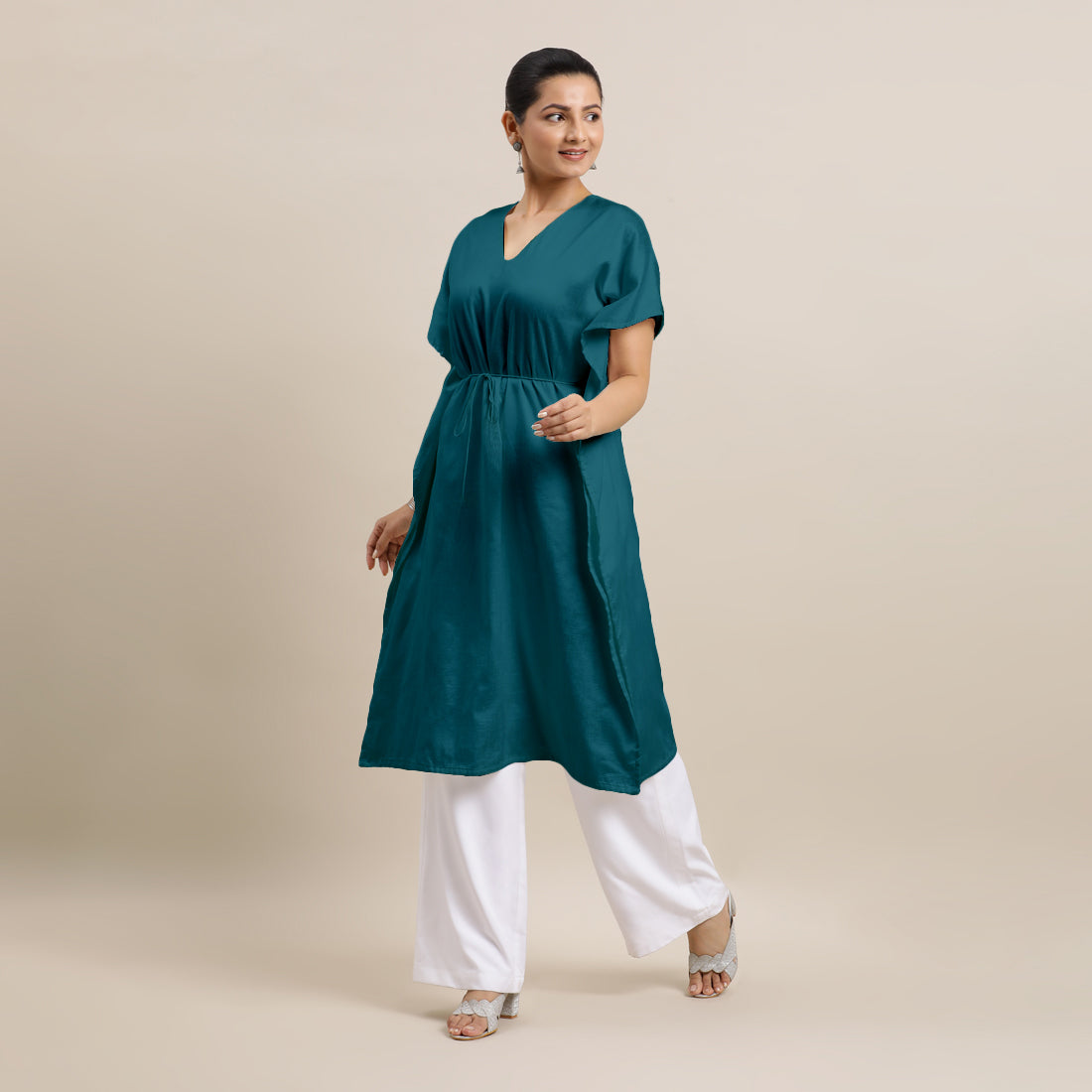 Siya x Rozaana Kurta, in Green Viscose, featuring elbow sleeves and v-neckline, made for daily & work (view 6).