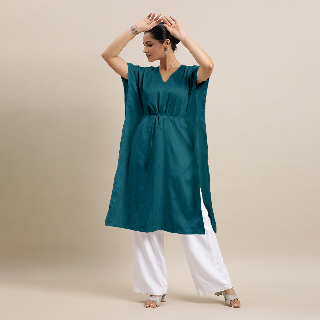 Siya x Rozaana Kurta, in Green Viscose, featuring elbow sleeves and v-neckline, made for daily & work (view 8).