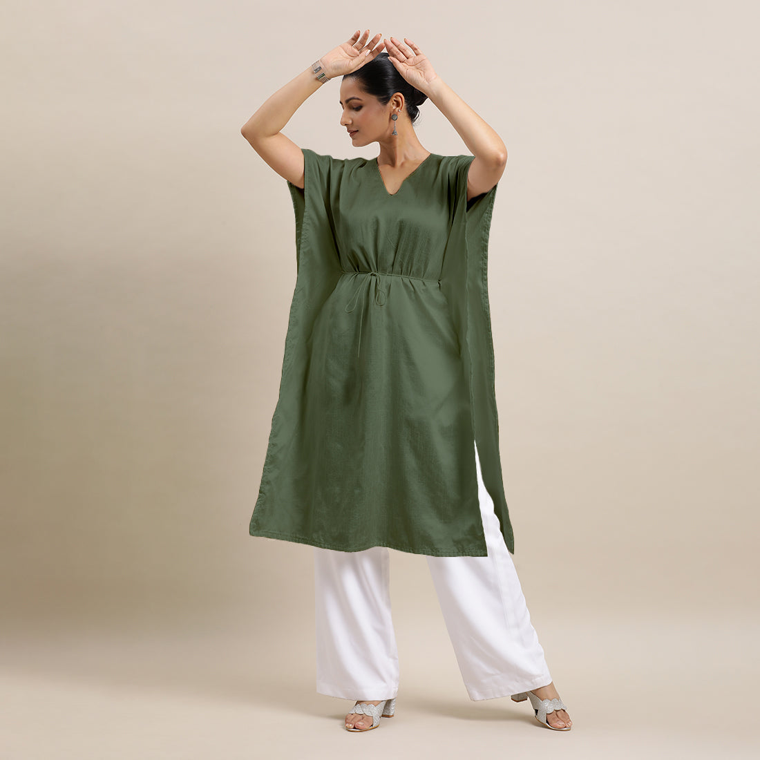 Siya x Rozaana Kurta, in Green Viscose, featuring elbow sleeves and v-neckline, made for daily & work (view 8).