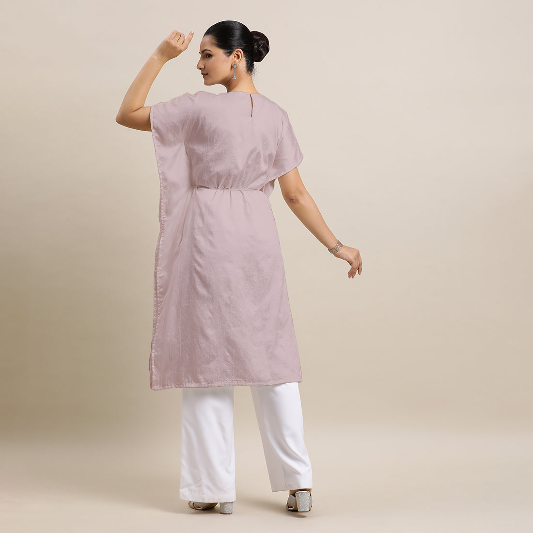 Siya x Rozaana Kurta, in Purple Viscose, featuring elbow sleeves and v-neckline, made for daily & work (view 4).