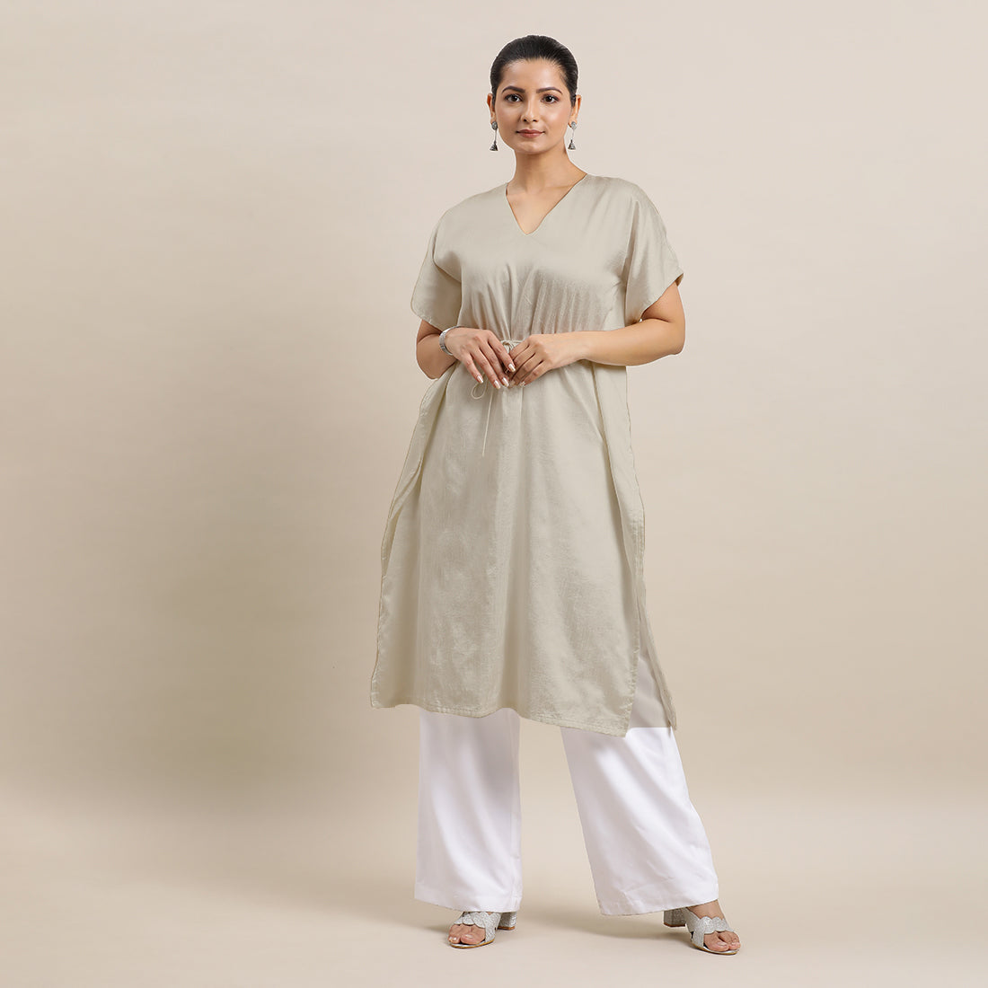 Siya x Rozaana Kurta, in Grey Viscose, featuring elbow sleeves and v-neckline, made for daily & work (view 7).