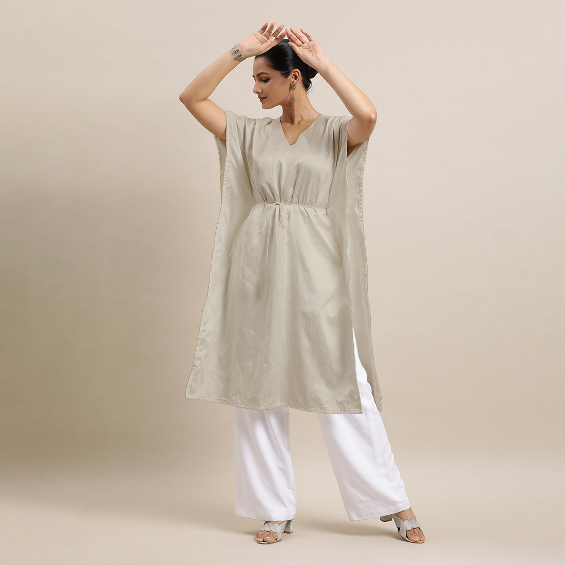 Siya x Rozaana Kurta, in Grey Viscose, featuring elbow sleeves and v-neckline, made for daily & work (view 8).