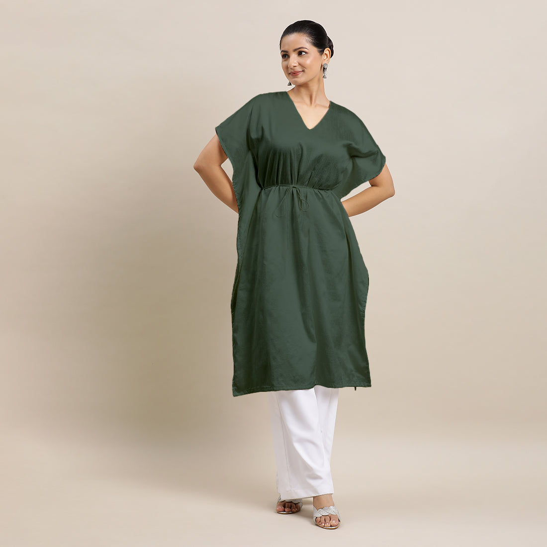 Siya x Rozaana Kurta, in Green Viscose, featuring elbow sleeves and v-neckline, made for daily & work.