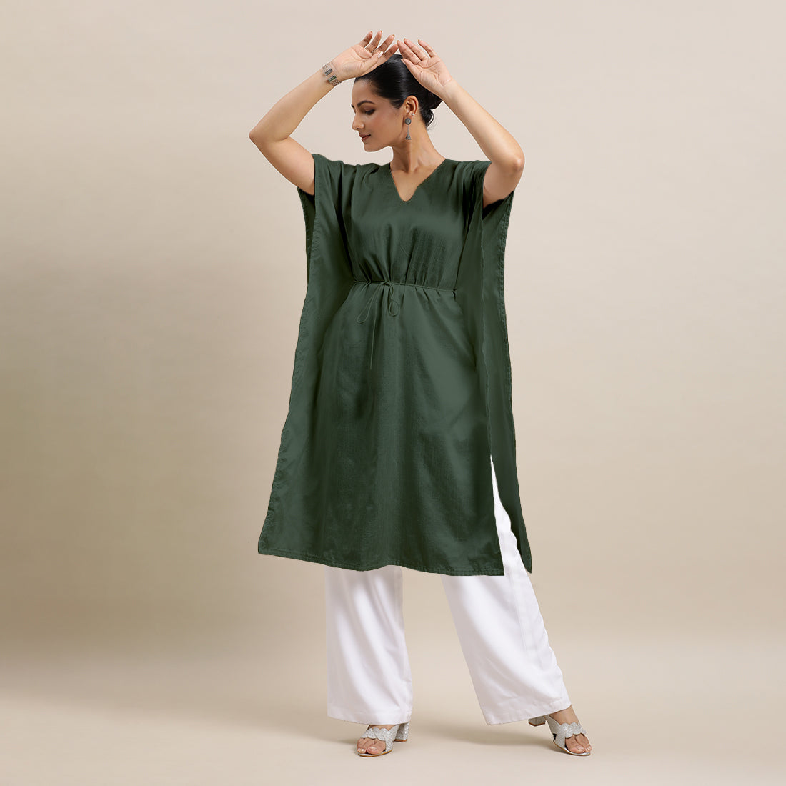 Siya x Rozaana Kurta, in Green Viscose, featuring elbow sleeves and v-neckline, made for daily & work (view 8).