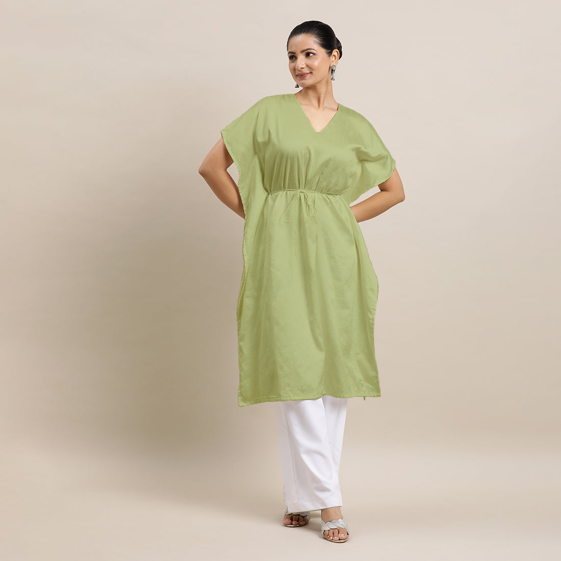 Siya x Rozaana Kurta, in Green Viscose, featuring elbow sleeves and v-neckline, made for daily & work (view 4).