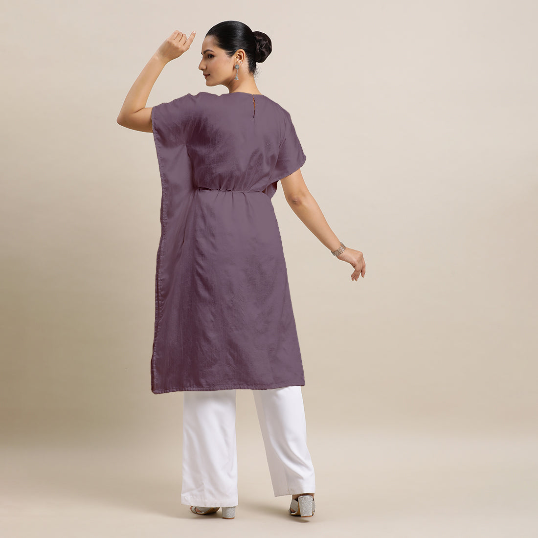 Siya x Rozaana Kurta, in Purple Viscose, featuring elbow sleeves and v-neckline, made for daily & work (view 6).