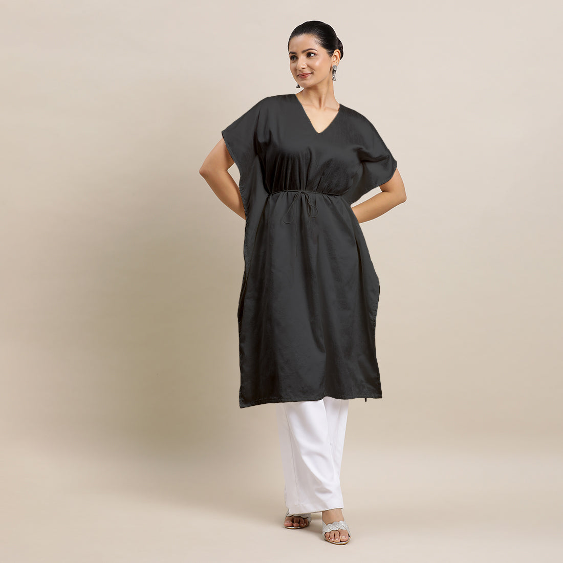 Siya x Rozaana Kurta, in Black Viscose, featuring elbow sleeves and v-neckline, made for daily & work (view 4).