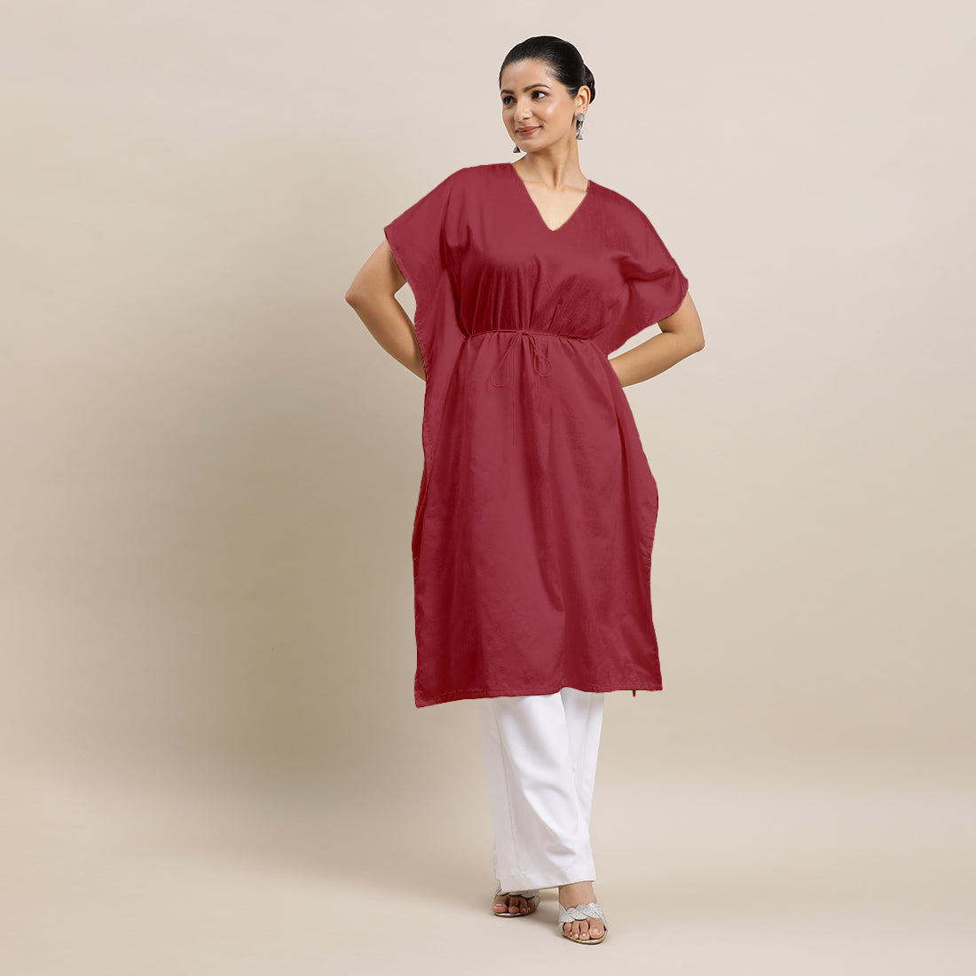 Siya x Rozaana Kurta, in Red Viscose, featuring elbow sleeves and v-neckline, made for daily & work (view 5).