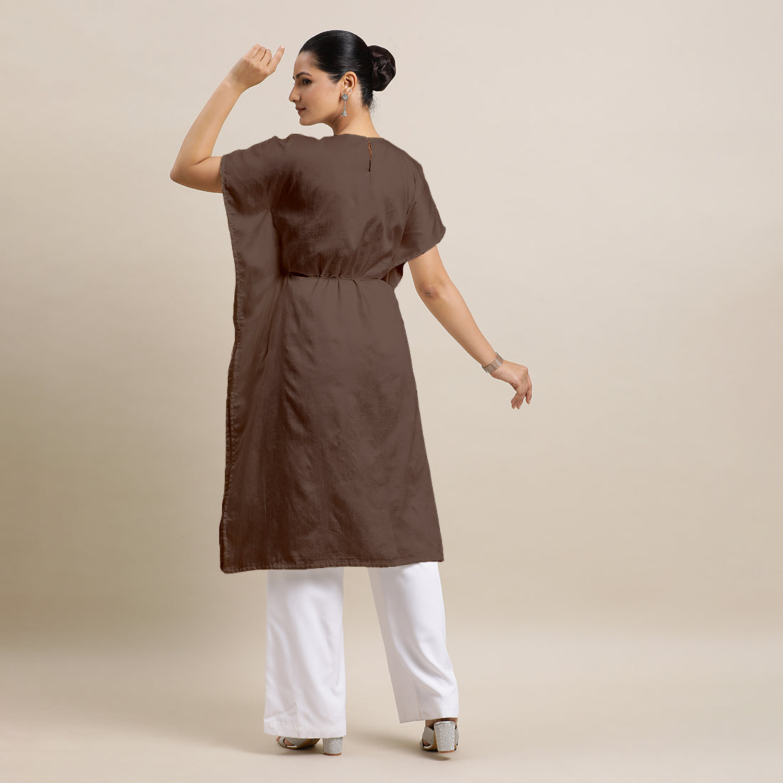 Siya x Rozaana Kurta, in Brown Viscose, featuring elbow sleeves and v-neckline, made for daily & work (view 6).