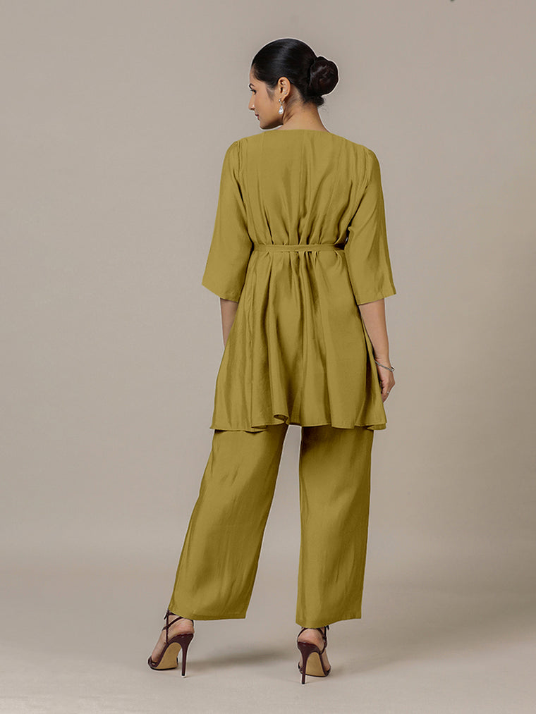 Tuhi x Rozaana Kurta, in Yellow Viscose, featuring three quarter sleeves and v-neckline, made for daily & work (view 2).