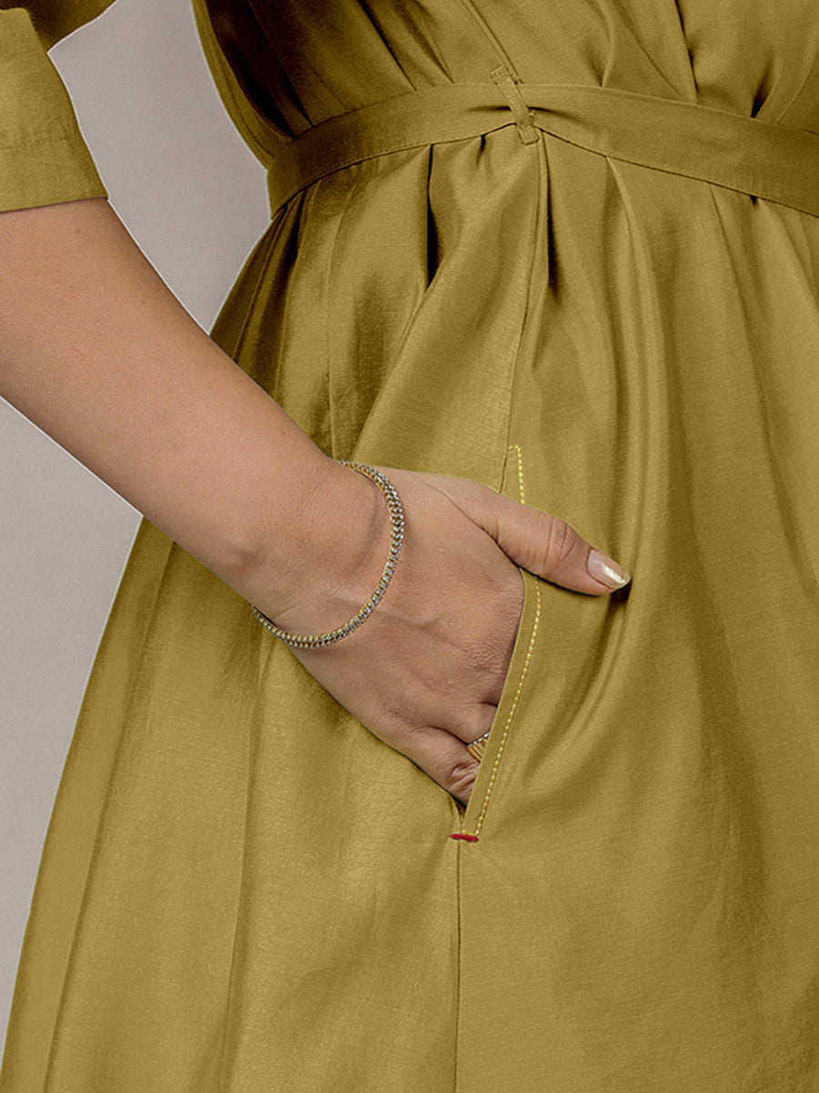 Tuhi x Rozaana Kurta, in Yellow Viscose, featuring three quarter sleeves and v-neckline, made for daily & work (view 5).