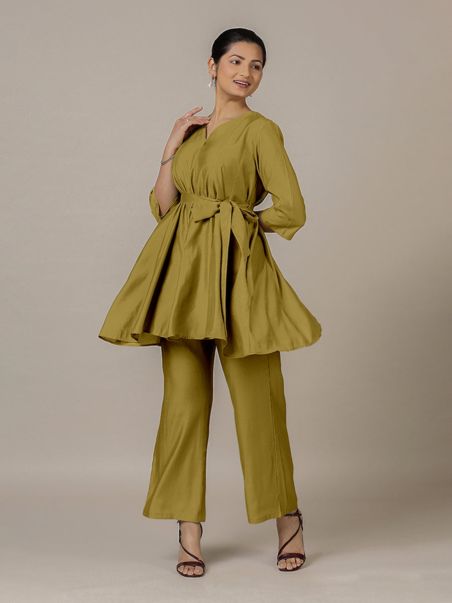 Tuhi x Rozaana Kurta, in Yellow Viscose, featuring three quarter sleeves and v-neckline, made for daily & work (view 7).