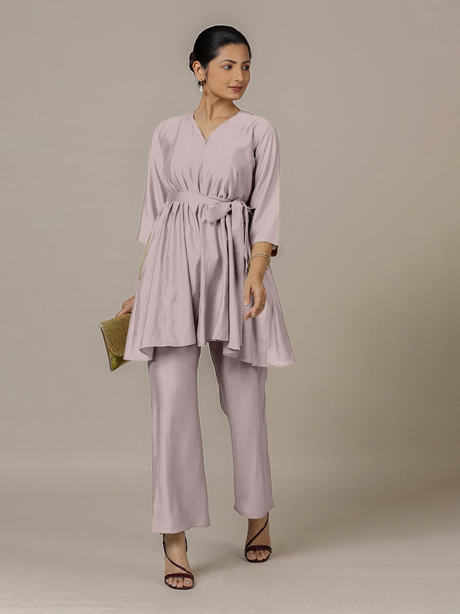 Tuhi x Rozaana Kurta, in Purple Viscose, featuring three quarter sleeves and v-neckline, made for daily & work (view 7).