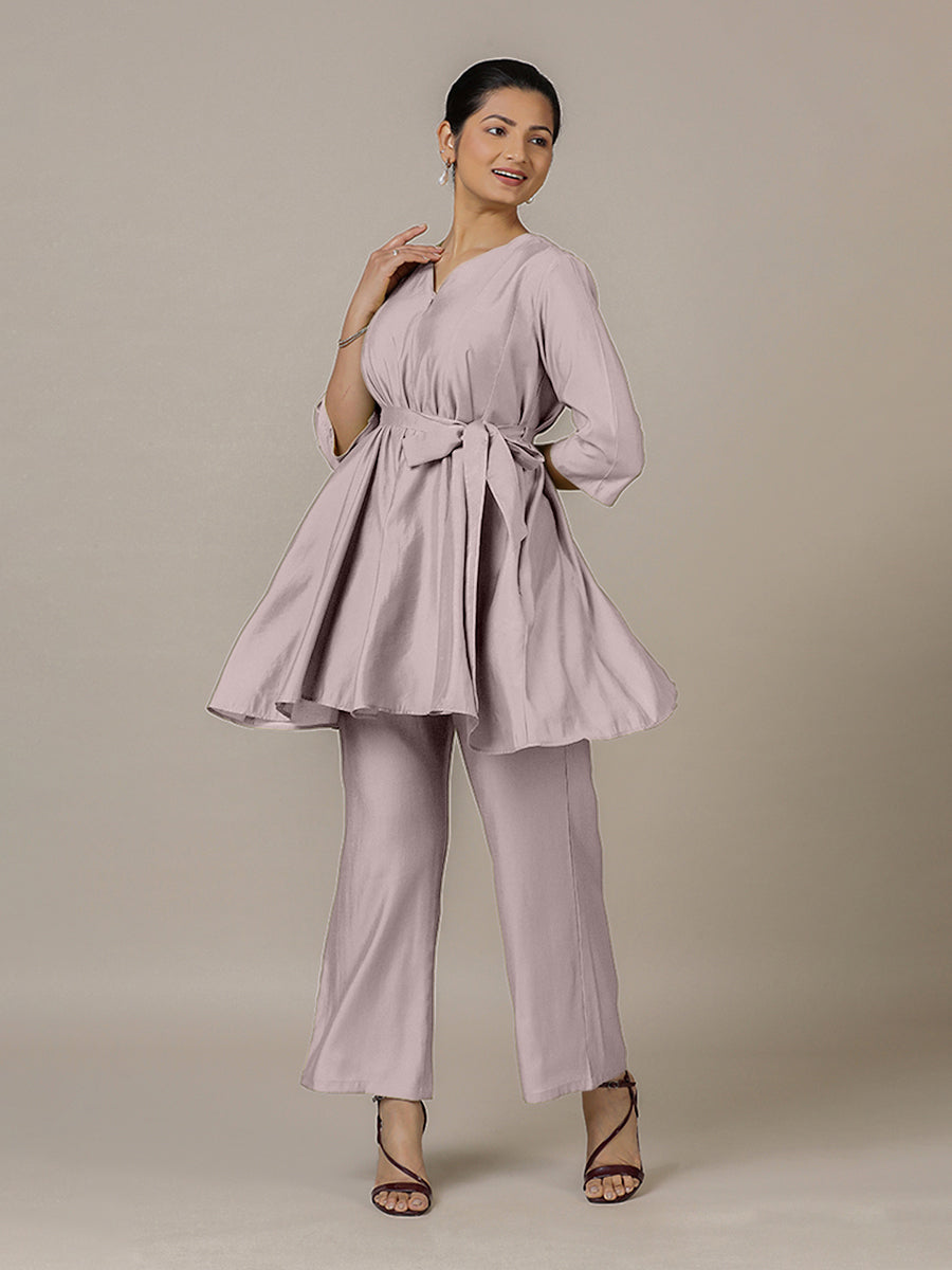 Tuhi x Rozaana Kurta, in Purple Viscose, featuring three quarter sleeves and v-neckline, made for daily & work (view 8).