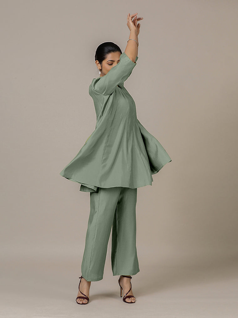 Tuhi x Rozaana Kurta, in Green Viscose, featuring three quarter sleeves and v-neckline, made for daily & work.
