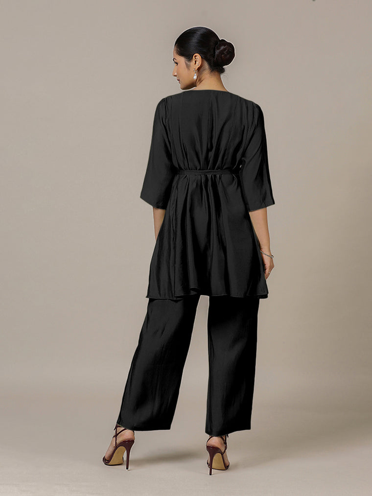 Tuhi x Rozaana Kurta, in Black Viscose, featuring three quarter sleeves and v-neckline, made for daily & work (view 2).