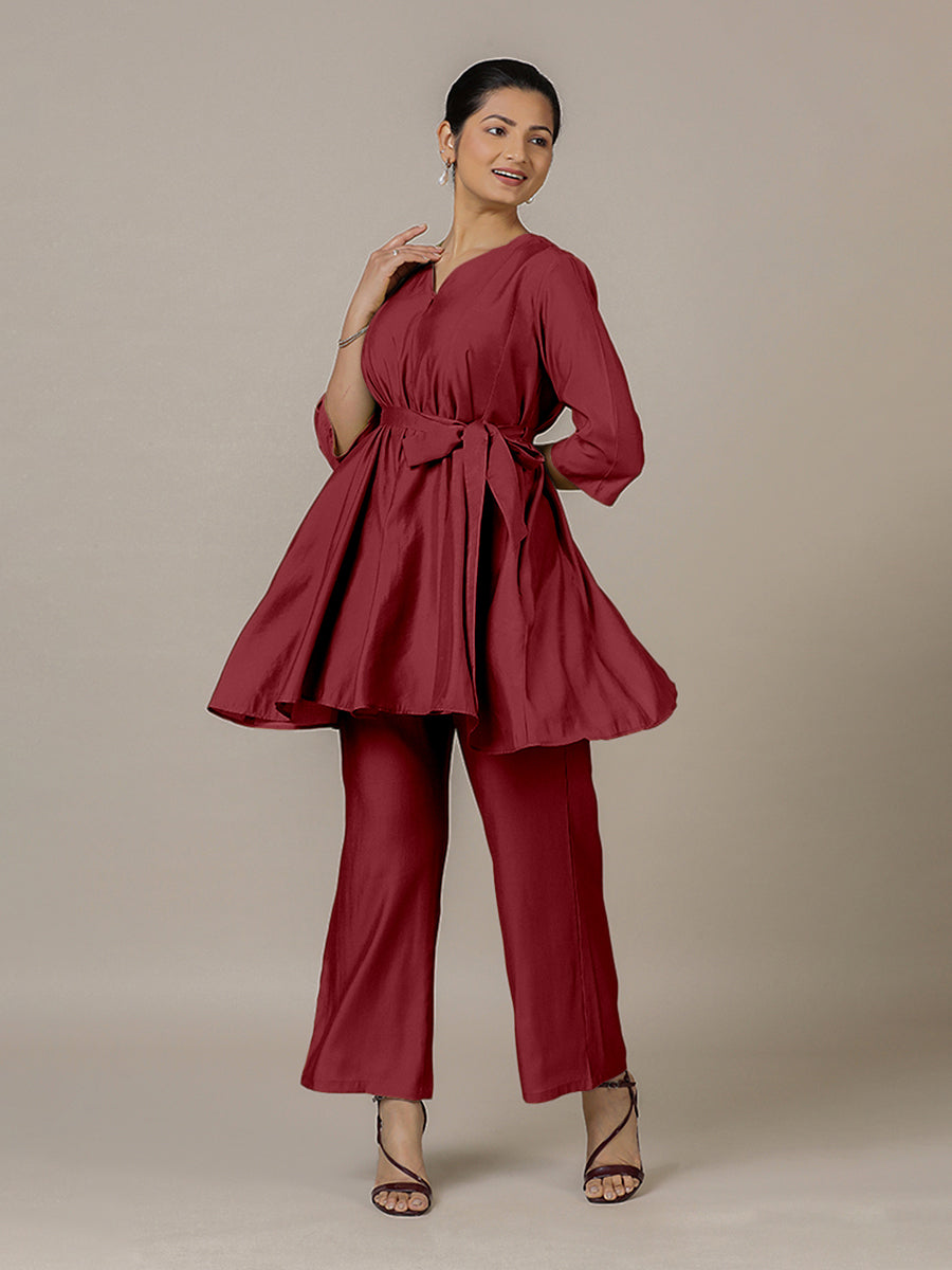 Tuhi x Rozaana Kurta, in Red Viscose, featuring three quarter sleeves and v-neckline, made for daily & work (view 8).