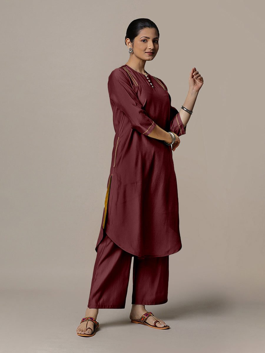 Urvi x Rozaana Kurta, in Maroon Viscose, featuring three quarter sleeves and round neckline, made for daily & work (view 8).