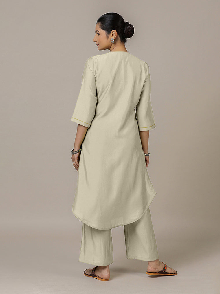 Urvi x Rozaana Kurta, in Cream Viscose, featuring three quarter sleeves and round neckline, made for daily & work (view 2).