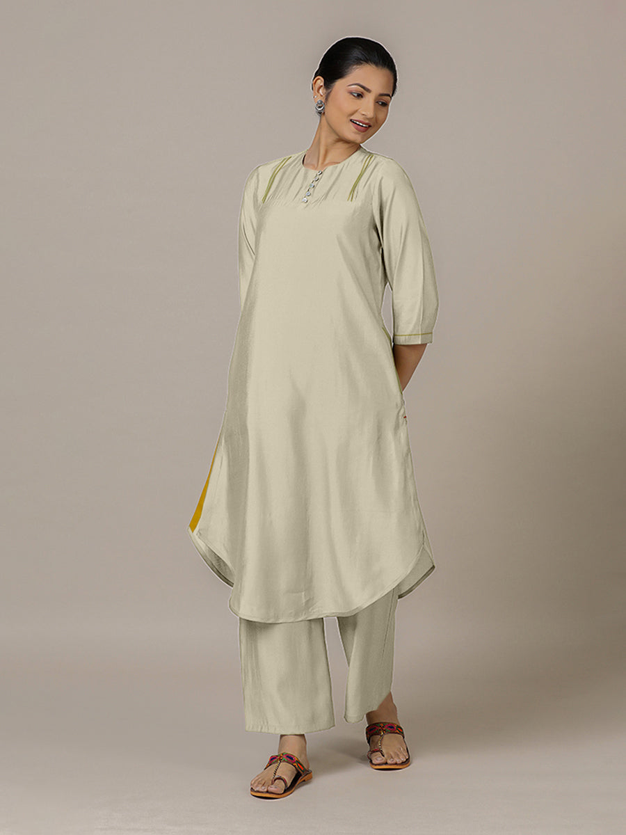 Urvi x Rozaana Kurta, in Cream Viscose, featuring three quarter sleeves and round neckline, made for daily & work (view 5).