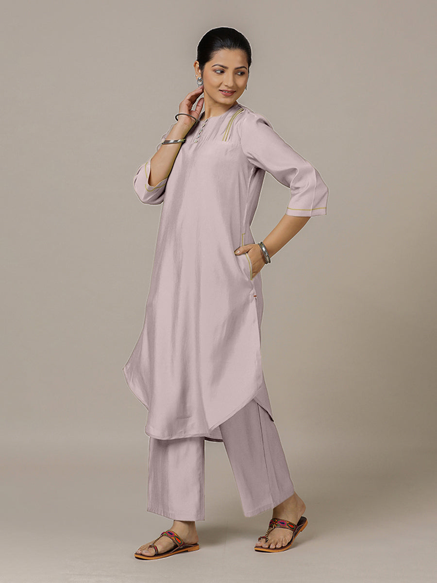 Urvi x Rozaana Kurta, in Purple Viscose, featuring three quarter sleeves and round neckline, made for daily & work (view 8).