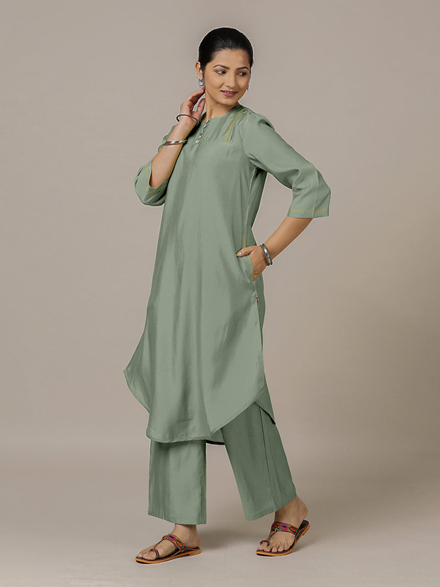 Urvi x Rozaana Kurta, in Green Viscose, featuring three quarter sleeves and round neckline, made for daily & work (view 8).