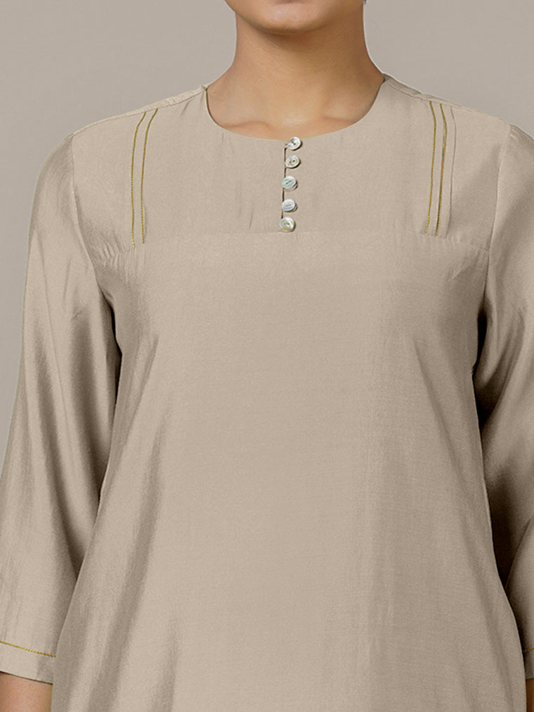 Urvi x Rozaana Kurta, in Grey Viscose, featuring three quarter sleeves and round neckline, made for daily & work (view 3).