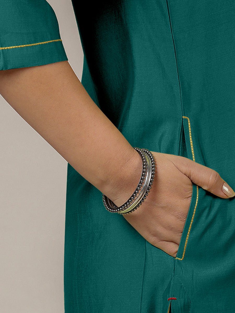 Urvi x Rozaana Kurta, in Green Viscose, featuring three quarter sleeves and round neckline, made for daily & work (view 4).