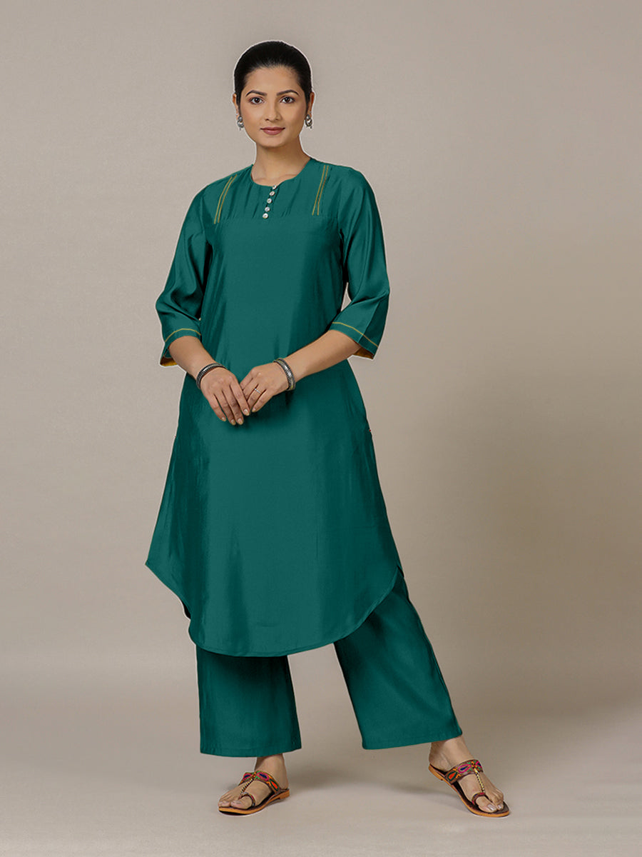 Urvi x Rozaana Kurta, in Green Viscose, featuring three quarter sleeves and round neckline, made for daily & work (view 8).