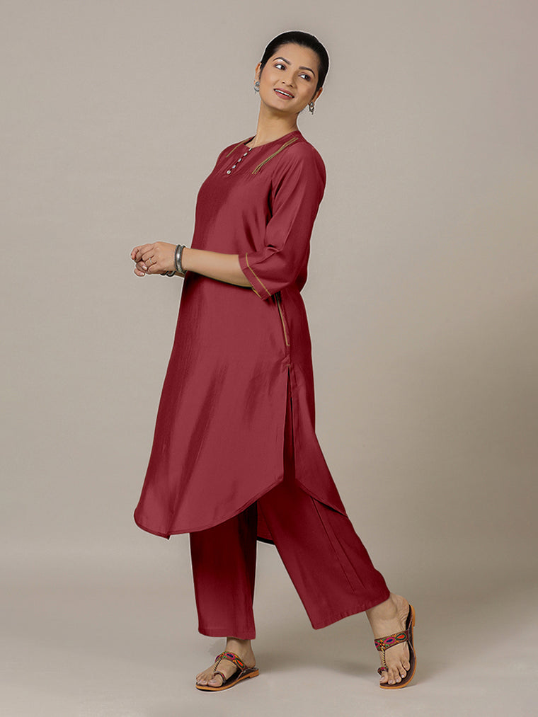 Urvi x Rozaana Kurta, in Red Viscose, featuring three quarter sleeves and round neckline, made for daily & work.