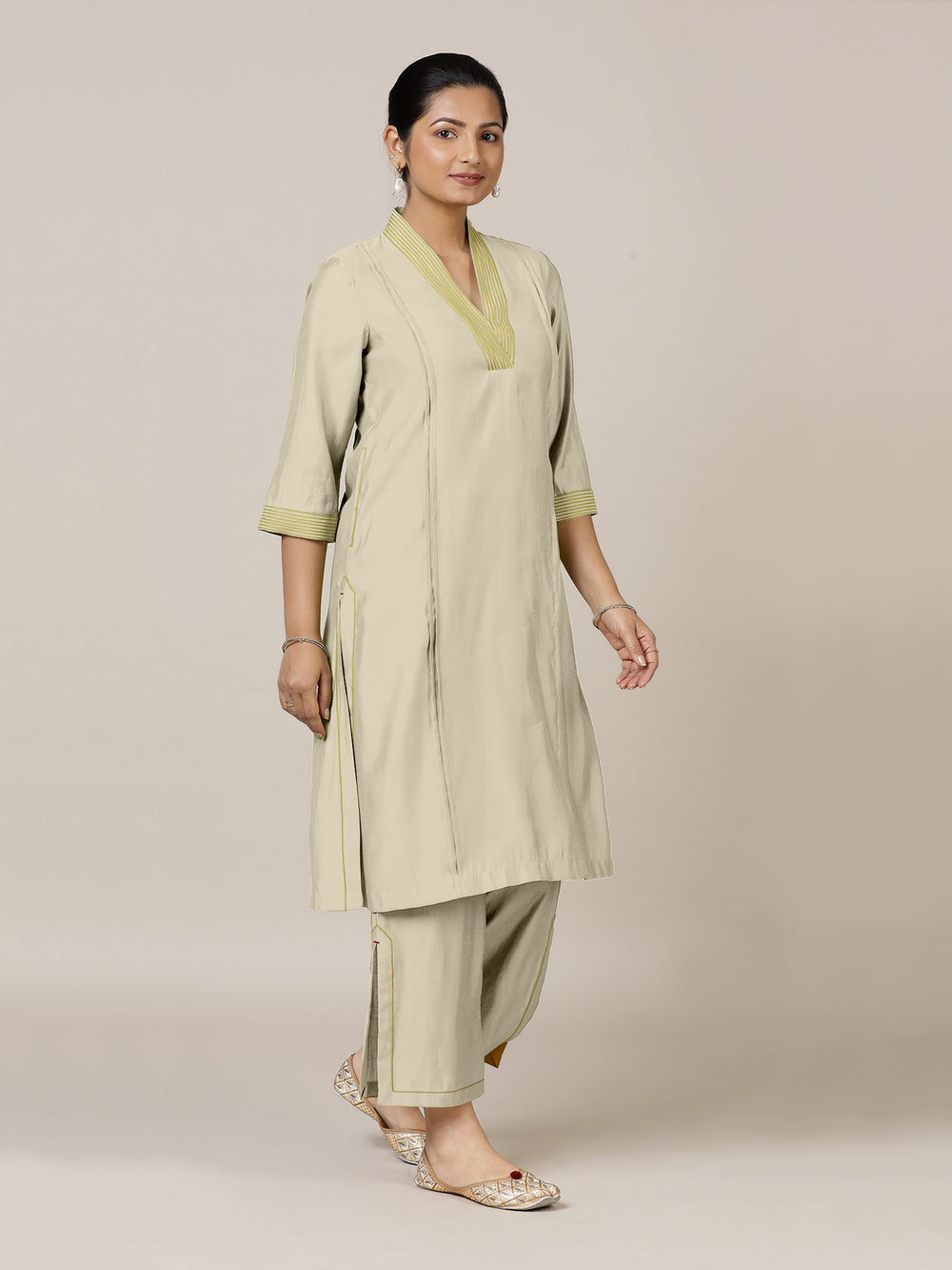 Vanya x Rozaana | A Line Kurta in Ivory with Thread Work | Coords or Only Kurta