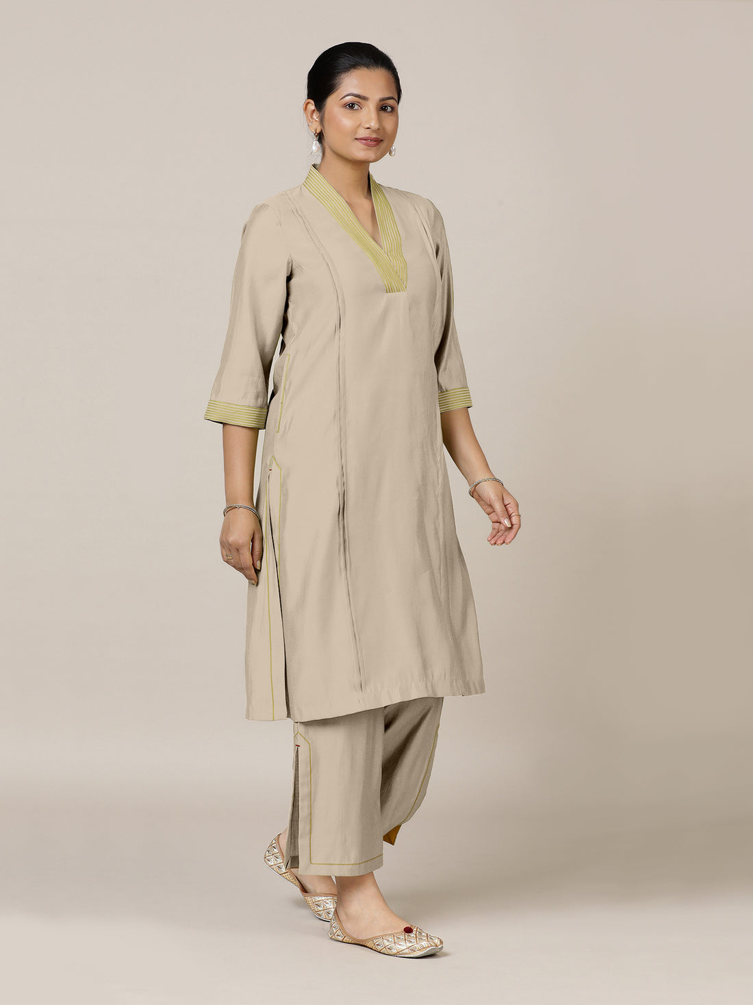 Vanya x Rozaana Kurta, in Grey Viscose, featuring three quarter sleeves and band collar neckline, made for daily & work.